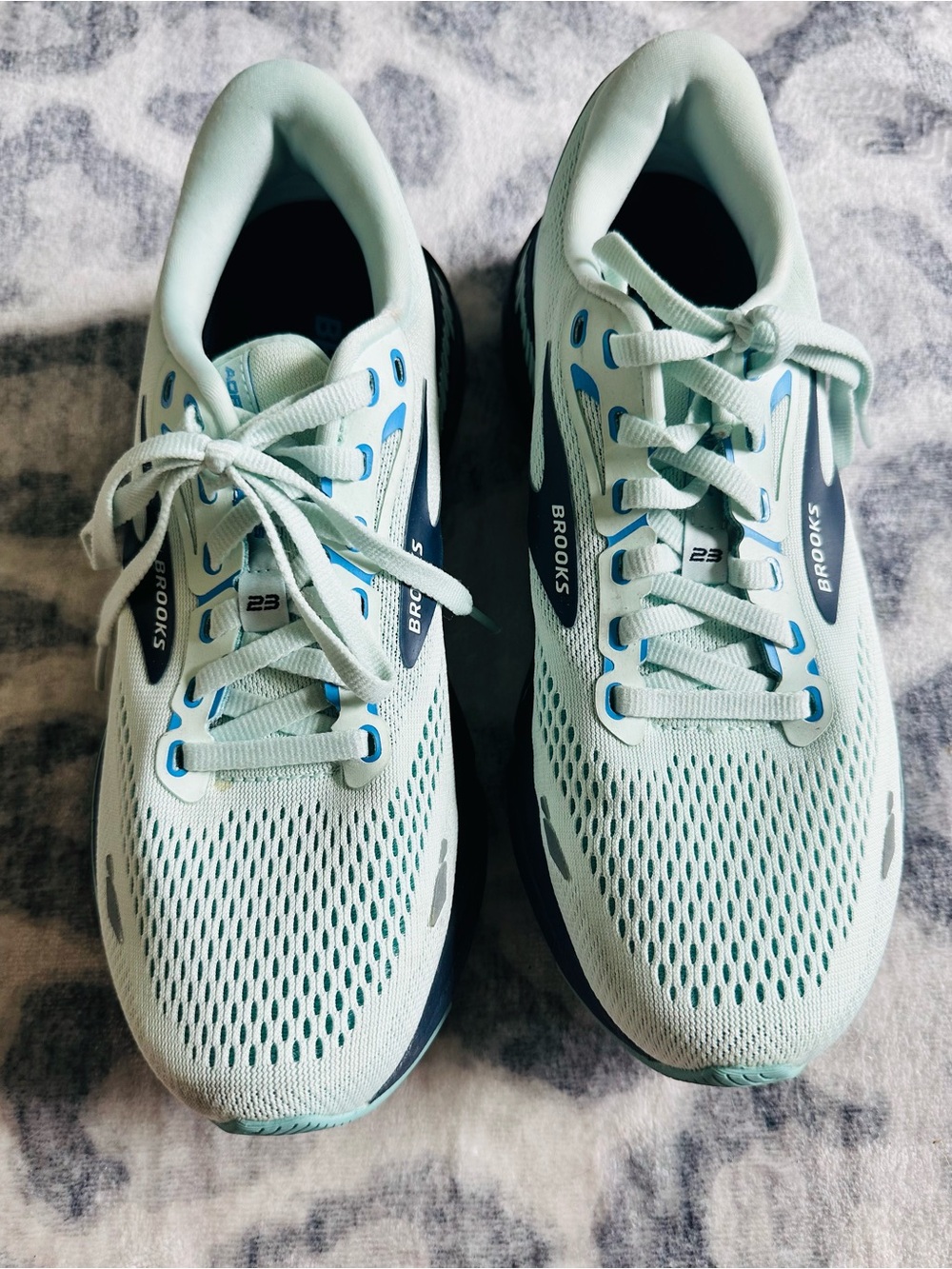 Brooks Mint Green and Navy Athletic Running Shoes